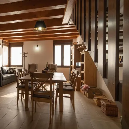 Casa Calero Kır Evi
