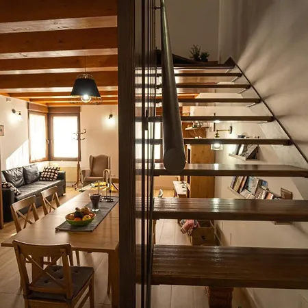 Casa Calero Kır Evi